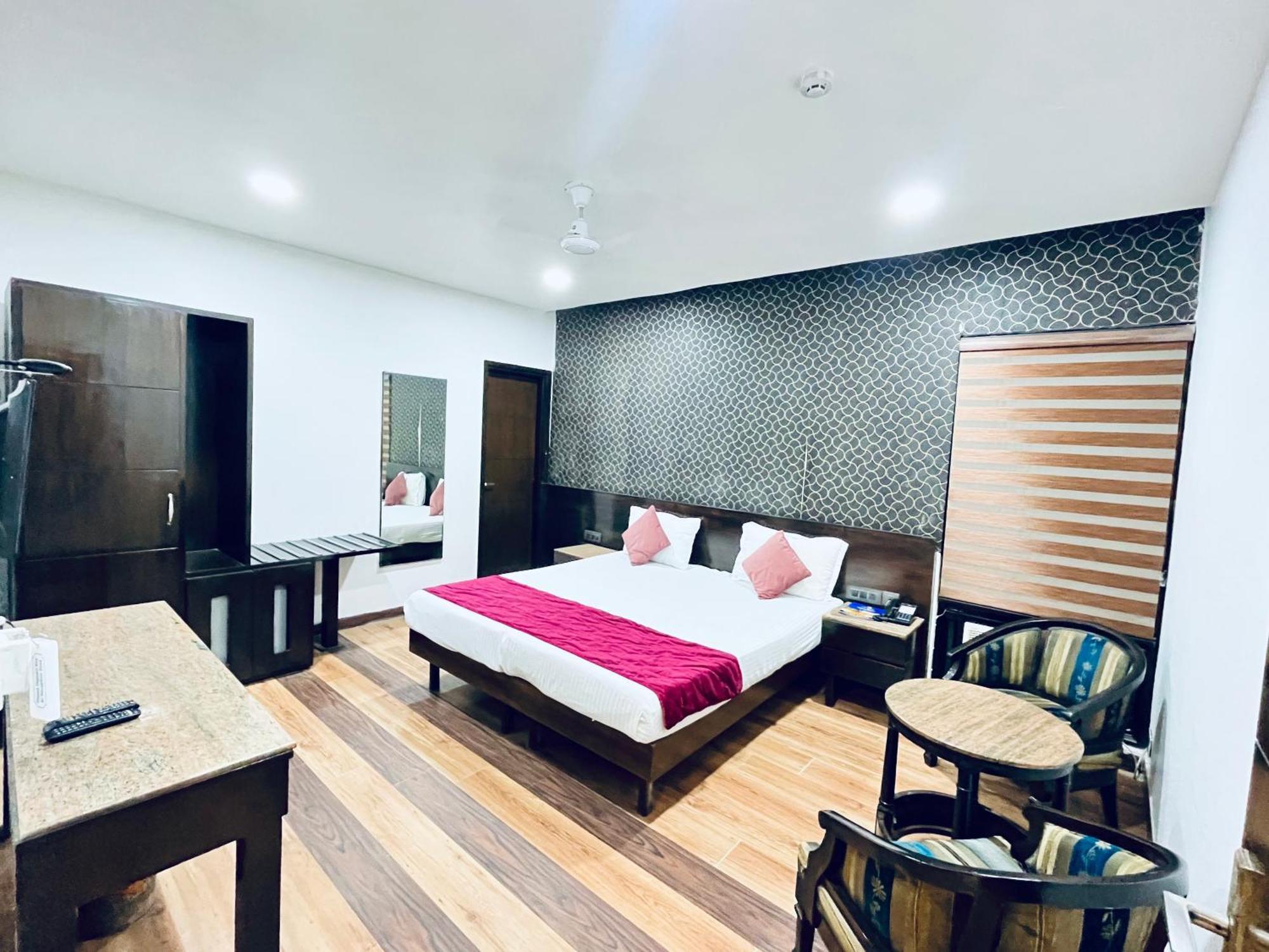 Ganga Ashoka Hotel Ришикеш Экстерьер фото